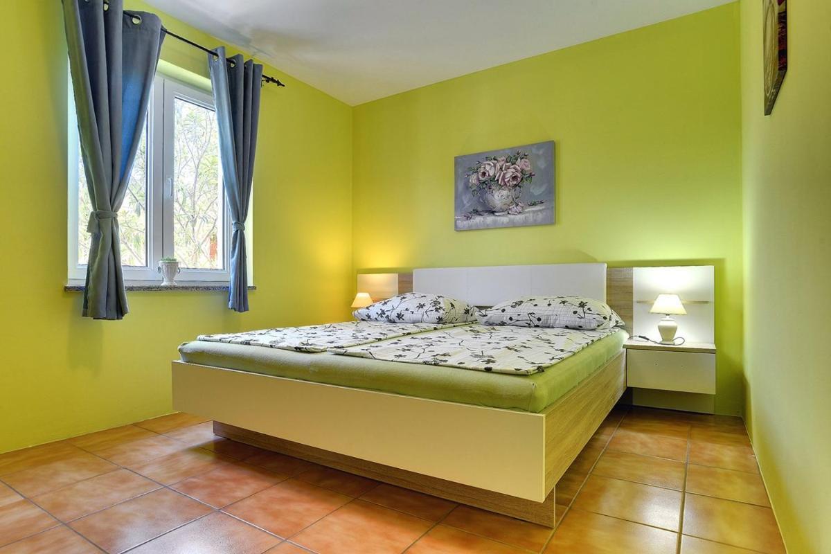 Apartments Puntica Лижнян Экстерьер фото